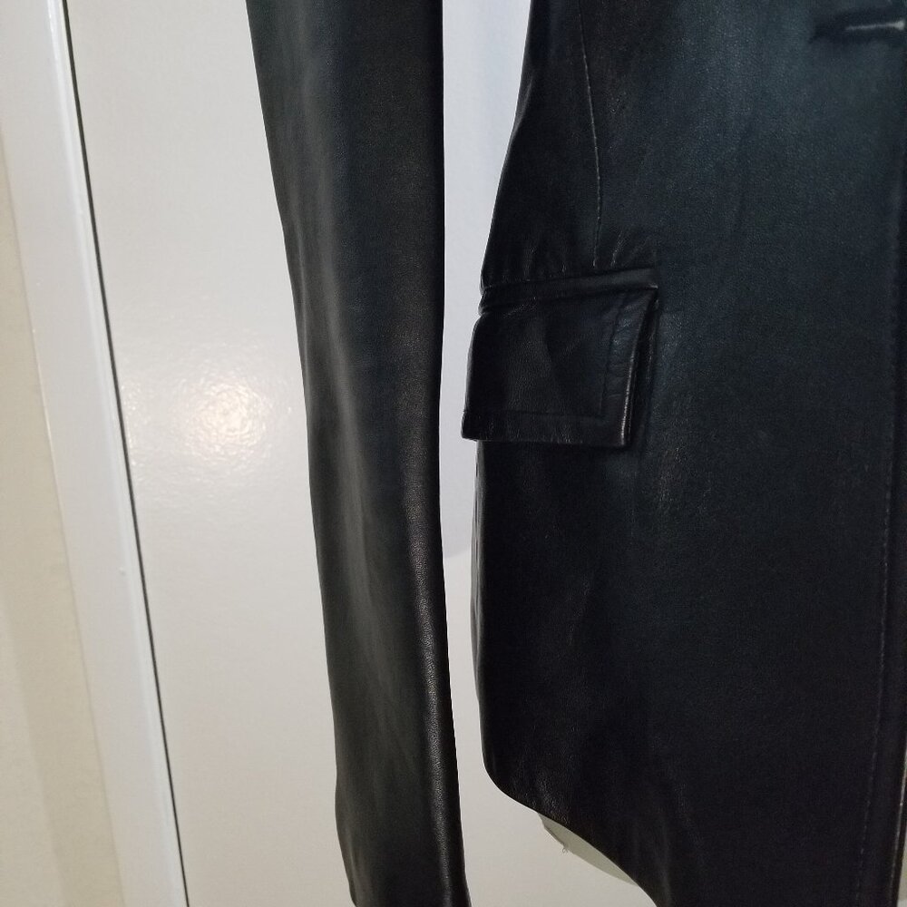 BCBG Maxazria 100% leather jacekt in black, size 2. - Picture 7 of 12